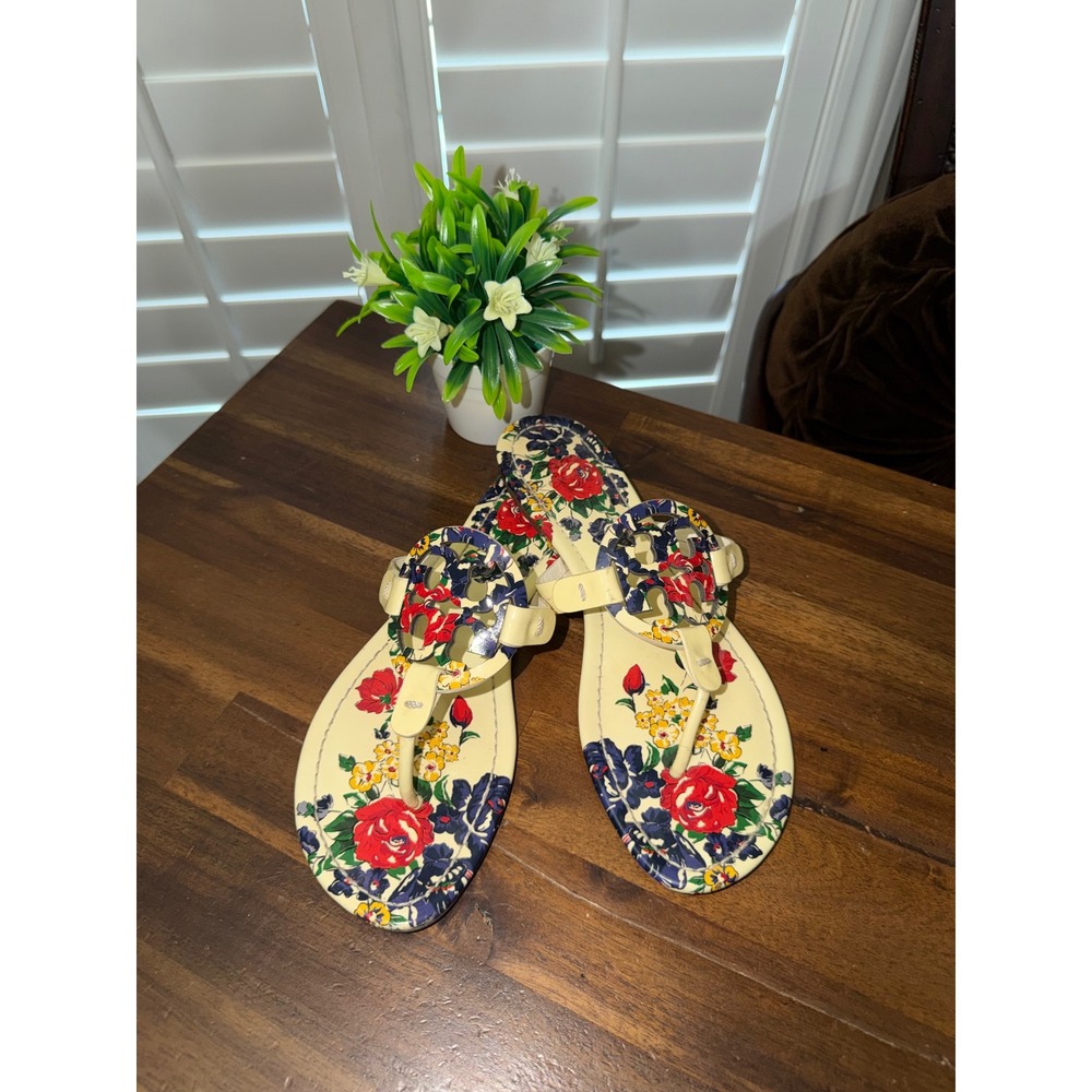 Tory Burch Miller Floral Print Patent‎ Leather Thong Sandals Cream Multi 8.5M